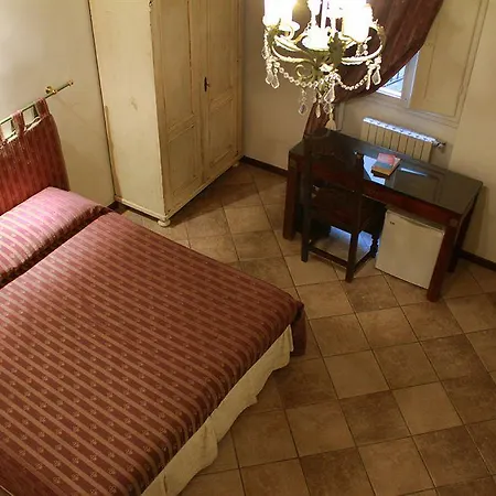 Accademia House Bed & Breakfast